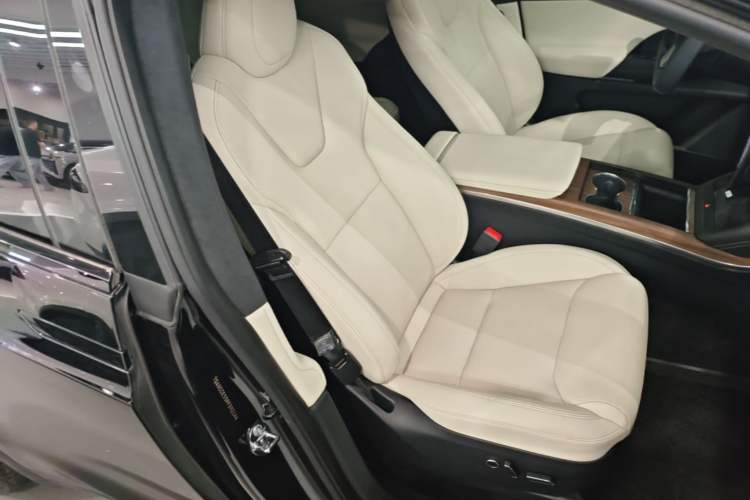 Used Tesla Model X 2023 Dual-Motor All-Wheel-Drive Version Right Front Seat