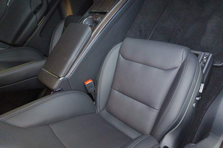 Used Tesla Model X 2023 Dual-Motor All-Wheel-Drive Version Right Front Seat