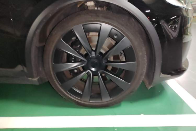 Used Tesla Model X 2023 Dual-Motor All-Wheel-Drive Version Right Front Wheel Hub