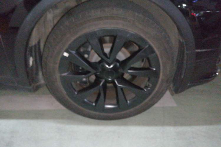 Used Tesla Model X 2023 Dual-Motor All-Wheel-Drive Version Right Front Wheel Hub