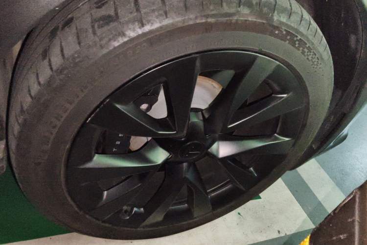 Used Tesla Model X 2023 Dual-Motor All-Wheel-Drive Version Right Front Wheel Hub