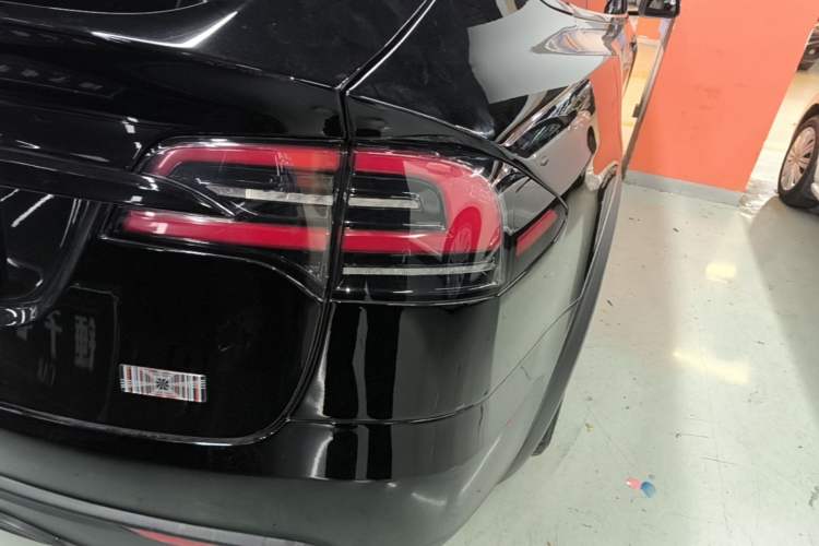 Used Tesla Model X 2023 Dual-Motor All-Wheel-Drive Version Right Rear Taillight