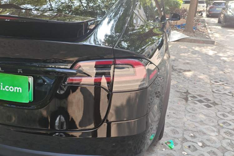 Used Tesla Model X 2023 Dual-Motor All-Wheel-Drive Version Right Rear Taillight