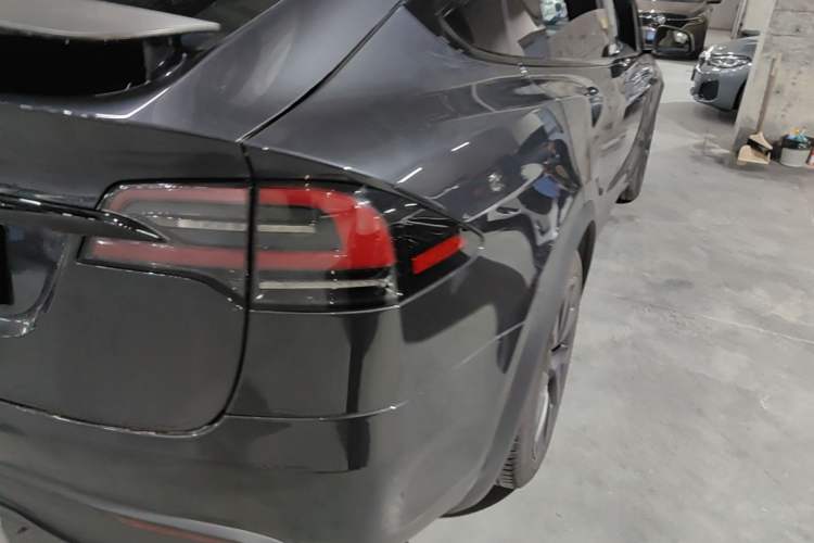 Used Tesla Model X 2023 Dual-Motor All-Wheel-Drive Version Right Rear Taillight