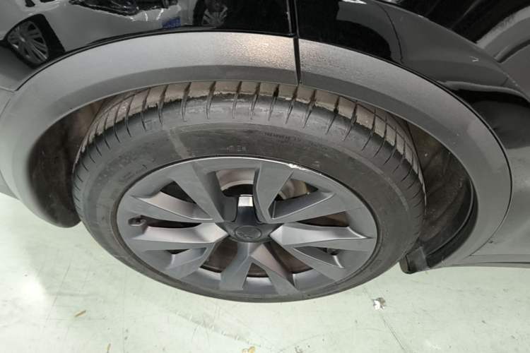 Used Tesla Model X 2023 Dual-Motor All-Wheel-Drive Version Right Rear Wheel Hub