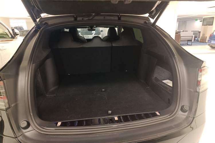 Used Tesla Model X 2023 Dual-Motor All-Wheel-Drive Version Trunk