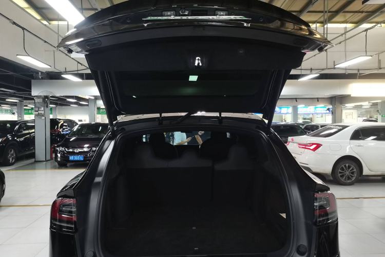 Used Tesla Model X 2023 Dual-Motor All-Wheel-Drive Version Trunk