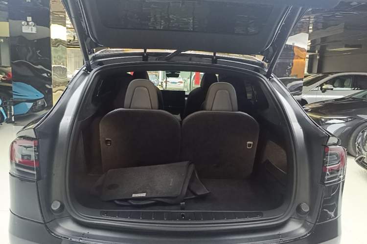 Used Tesla Model X 2023 Dual-Motor All-Wheel-Drive Version Trunk