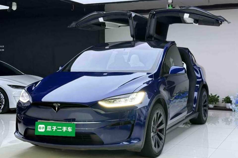 Tesla Model X 2023