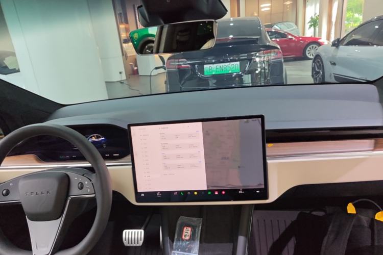 Used Tesla Model X 2023 Dual-Motor All-Wheel-Drive Version Center Console
