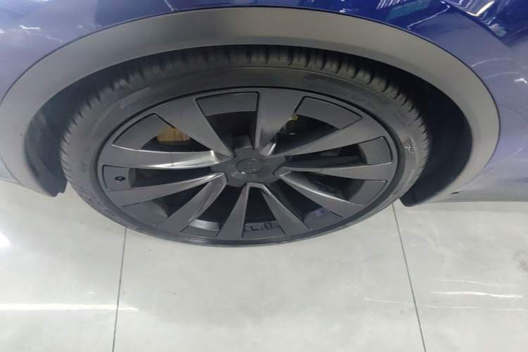 Used Tesla Model X 2023 Dual-Motor All-Wheel-Drive Version Left Front Wheel Hub