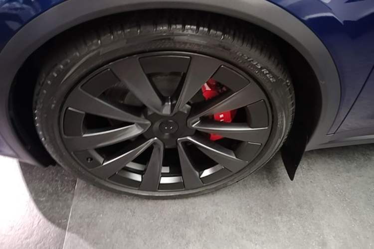 Used Tesla Model X 2023 Dual-Motor All-Wheel-Drive Version Left Front Wheel Hub