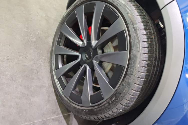 Used Tesla Model X 2023 Dual-Motor All-Wheel-Drive Version Right Rear Wheel Hub