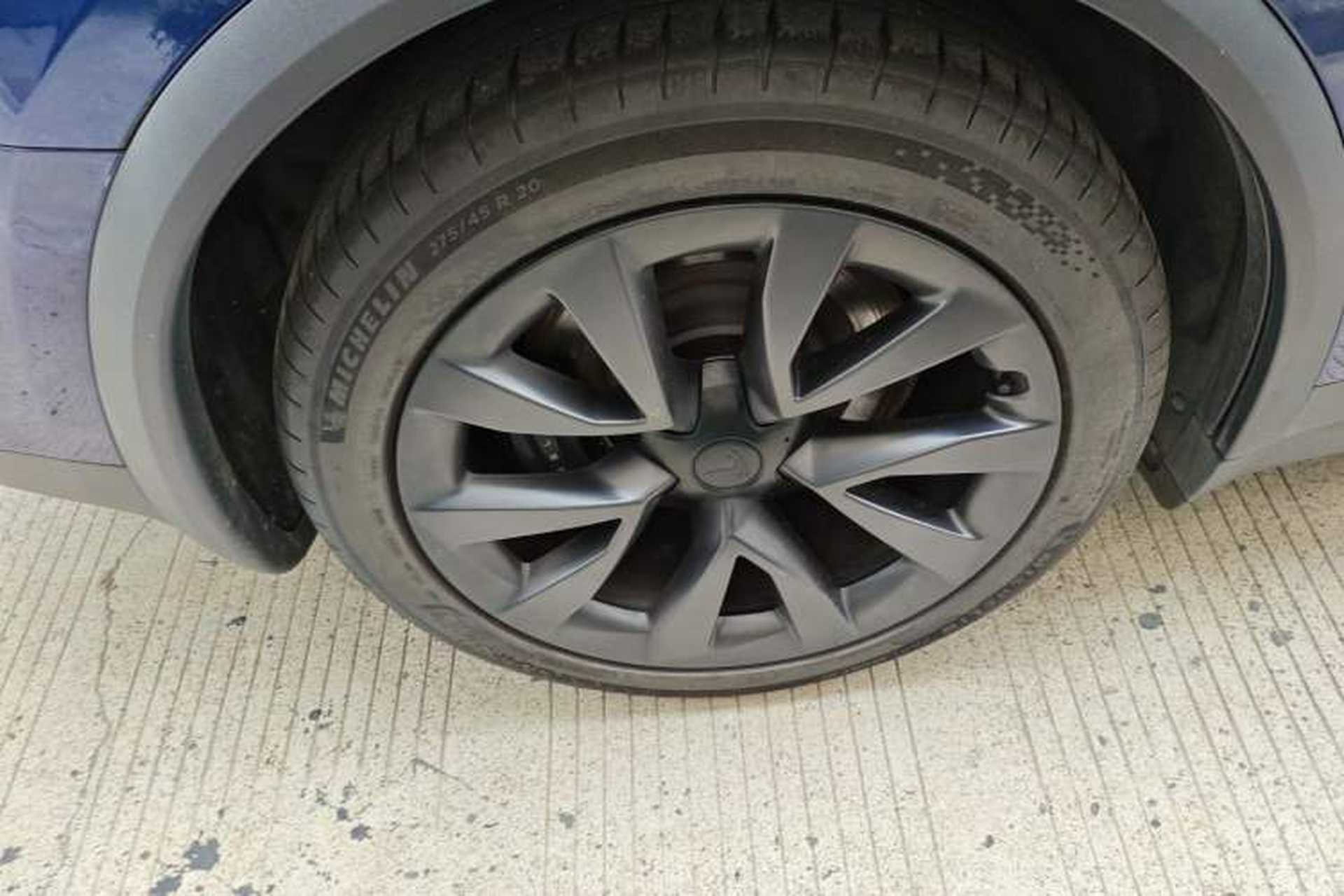 Used Tesla Model X 2023 Dual-Motor All-Wheel-Drive Version Right Rear Wheel Hub