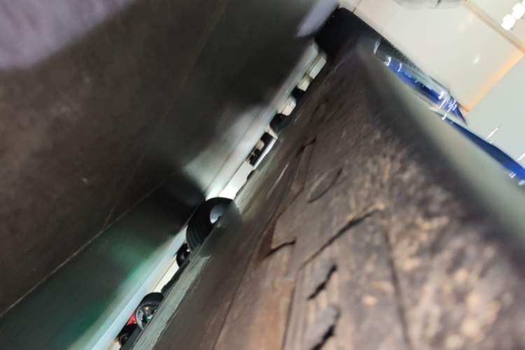 Used Tesla Model X 2023 Dual-Motor All-Wheel-Drive Version Right Side Sill