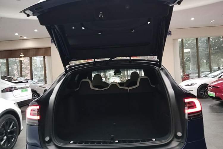 Used Tesla Model X 2023 Dual-Motor All-Wheel-Drive Version Trunk