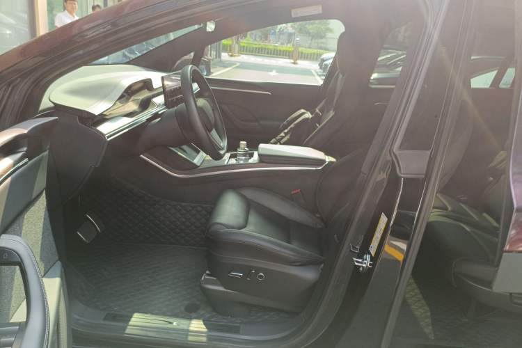 Used Tesla Model X 2023 Dual-Motor All-Wheel-Drive Version Left Front Seat