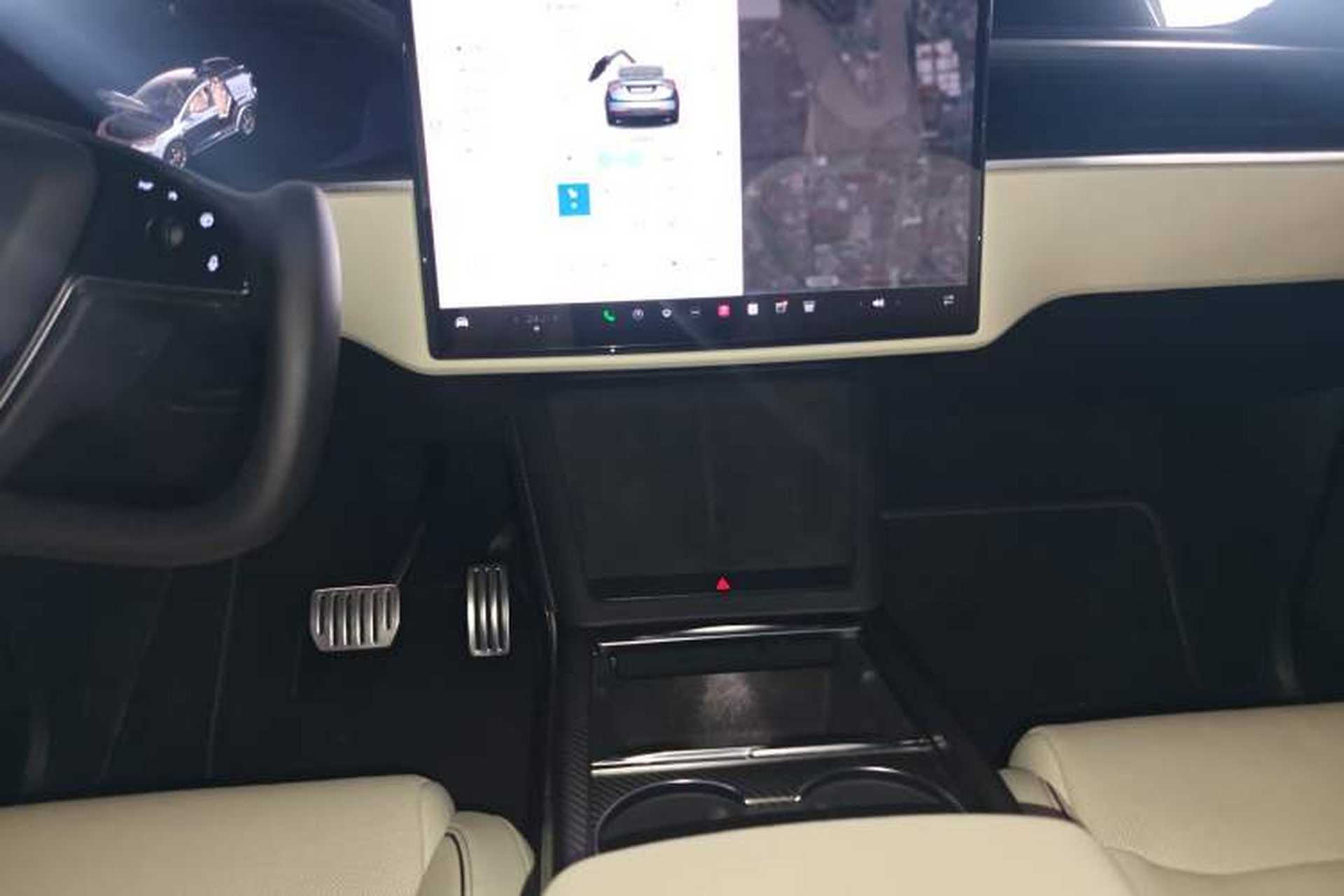 Used Tesla Model X 2023 Three-Motor All-Wheel-Drive Plaid Version Audio And AC Panel