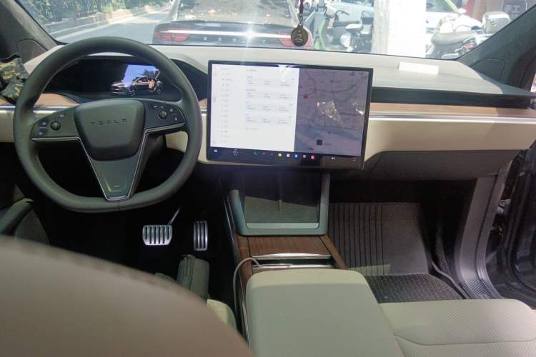 Used Tesla Model X 2023 Dual-Motor All-Wheel-Drive Version Center Console