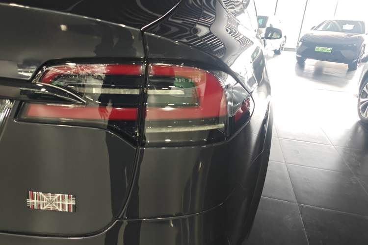 Used Tesla Model X 2023 Three-Motor All-Wheel-Drive Plaid Version Exterior 6