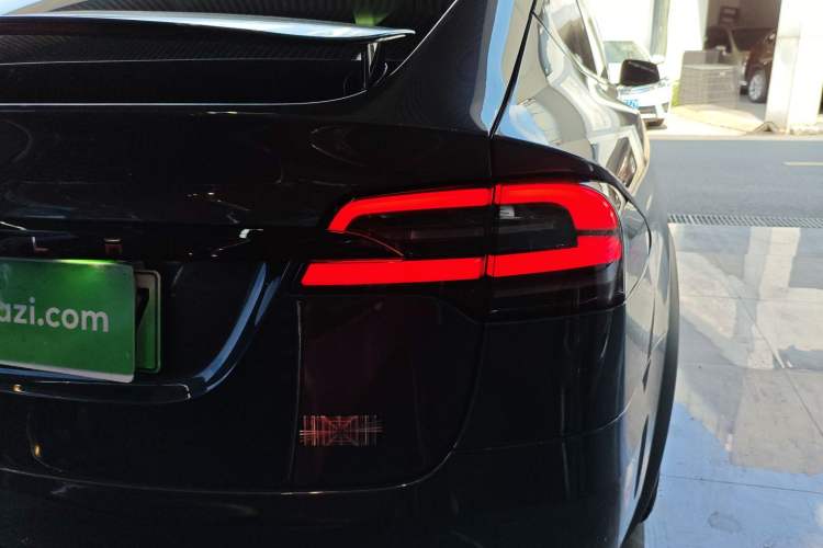 Used Tesla Model X 2023 Three-Motor All-Wheel-Drive Plaid Version Exterior 7