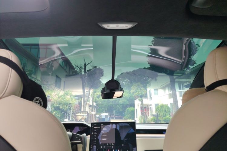 Used Tesla Model X 2023 Dual-Motor All-Wheel-Drive Version Headliner