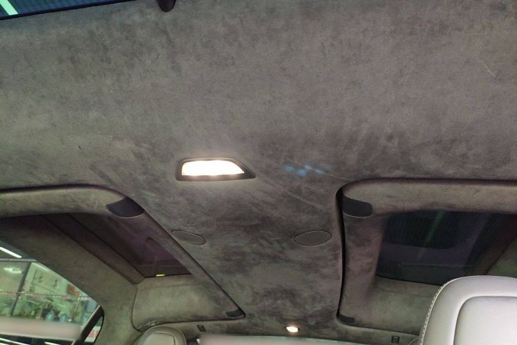 Used Tesla Model X 2023 Three-Motor All-Wheel-Drive Plaid Version Headliner