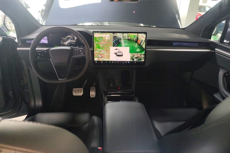 Used Tesla Model X 2023 Three-Motor All-Wheel-Drive Plaid Version Interior 2