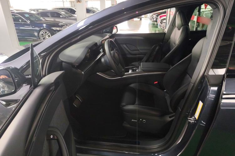 Used Tesla Model X 2023 Three-Motor All-Wheel-Drive Plaid Version Interior 3