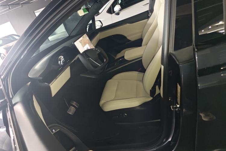 Used Tesla Model X 2023 Three-Motor All-Wheel-Drive Plaid Version Left Front Seat