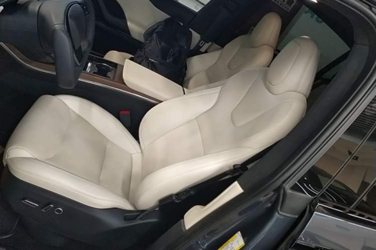 Used Tesla Model X 2023 Dual-Motor All-Wheel-Drive Version Left Front Seat