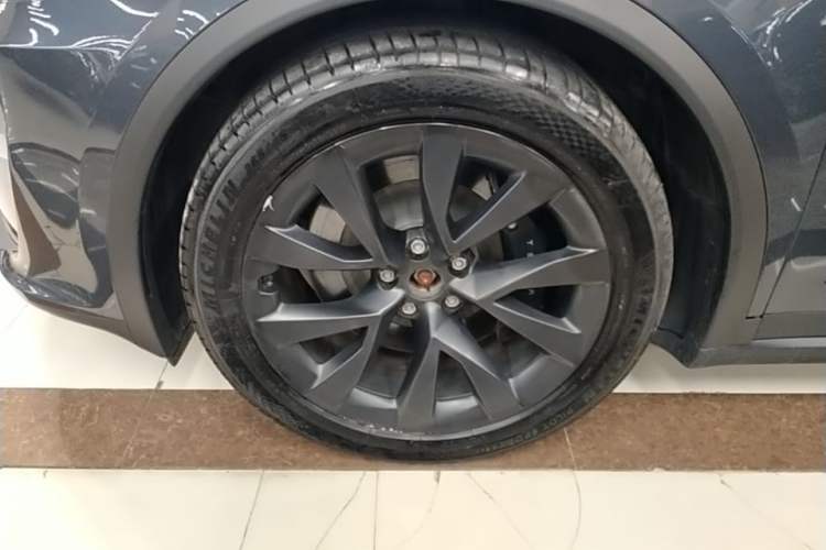 Used Tesla Model X 2023 Dual-Motor All-Wheel-Drive Version Left Front Wheel Hub