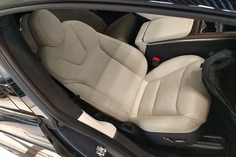 Used Tesla Model X 2023 Dual-Motor All-Wheel-Drive Version Right Front Seat