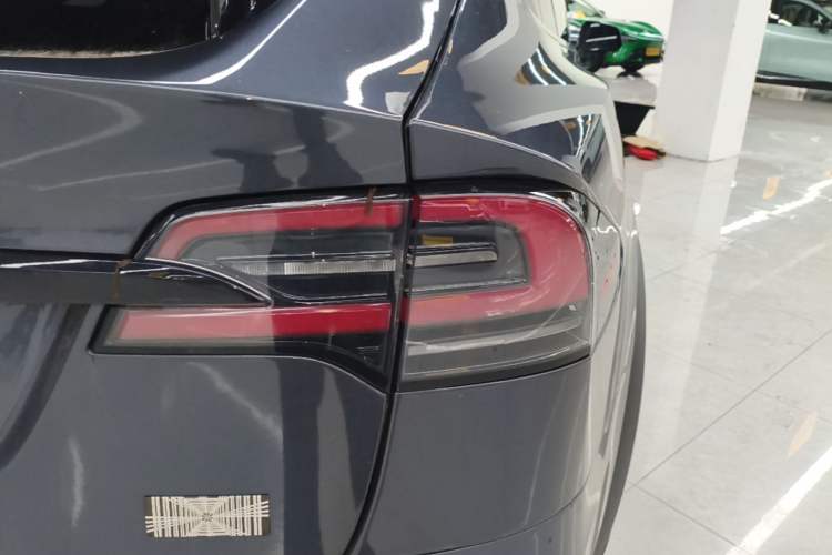 Used Tesla Model X 2023 Dual-Motor All-Wheel-Drive Version Right Rear Taillight