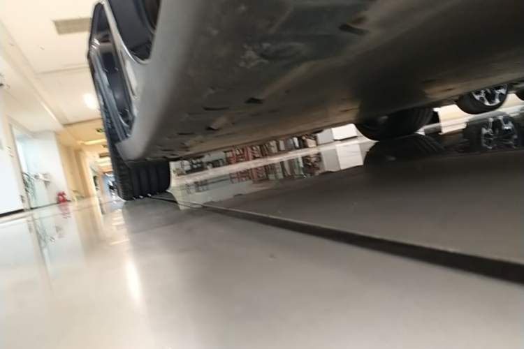 Used Tesla Model X 2023 Dual-Motor All-Wheel-Drive Version Right Side Sill