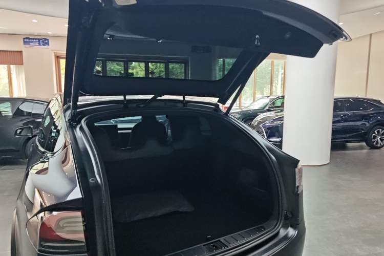 Used Tesla Model X 2023 Dual-Motor All-Wheel-Drive Version Trunk