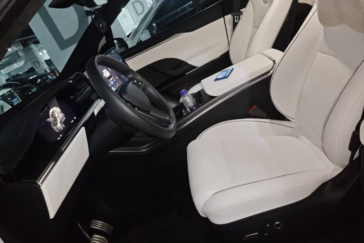 Used Tesla Model X 2023 Three-Motor All-Wheel-Drive Plaid Version Left Front Seat
