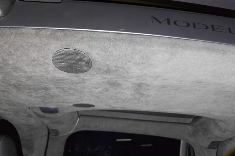 Used Tesla Model X 2023 Dual-Motor All-Wheel-Drive Version Headliner