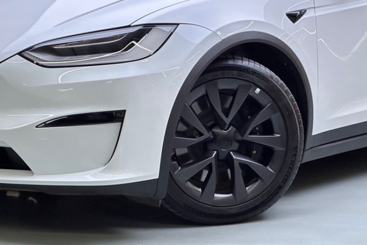 Used Tesla Model X 2023 Dual-Motor All-Wheel-Drive Version Exterior 2