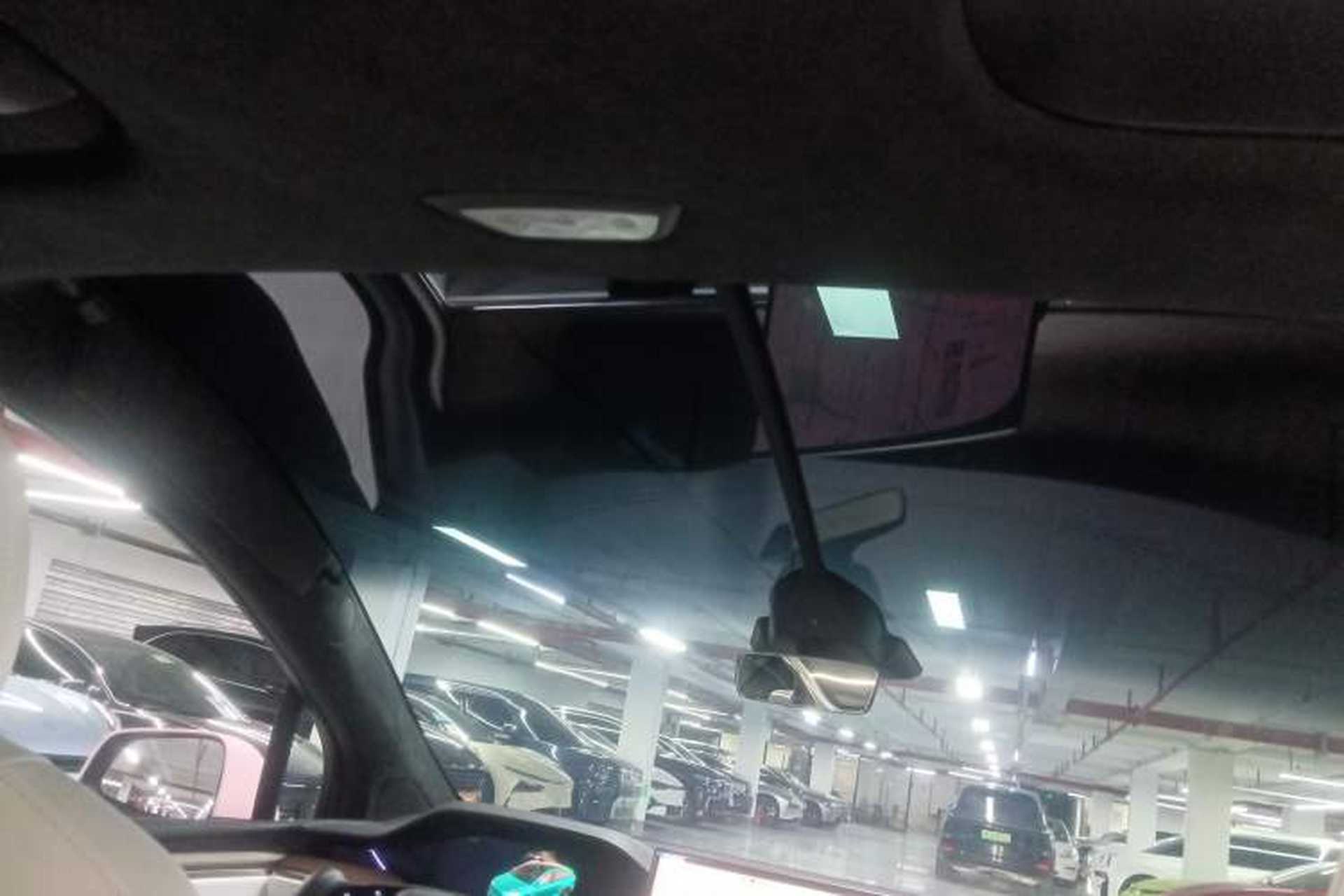 Used Tesla Model X 2023 Dual-Motor All-Wheel-Drive Version Headliner