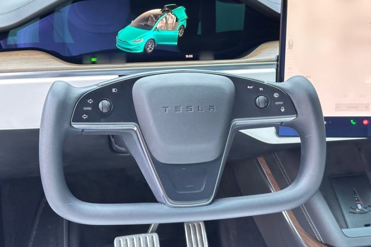 Used Tesla Model X 2023 Dual-Motor All-Wheel-Drive Version Interior 3