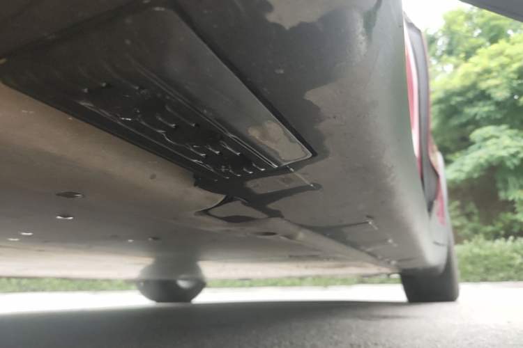 Used Tesla Model X 2023 Dual-Motor All-Wheel-Drive Version Left Side Sill