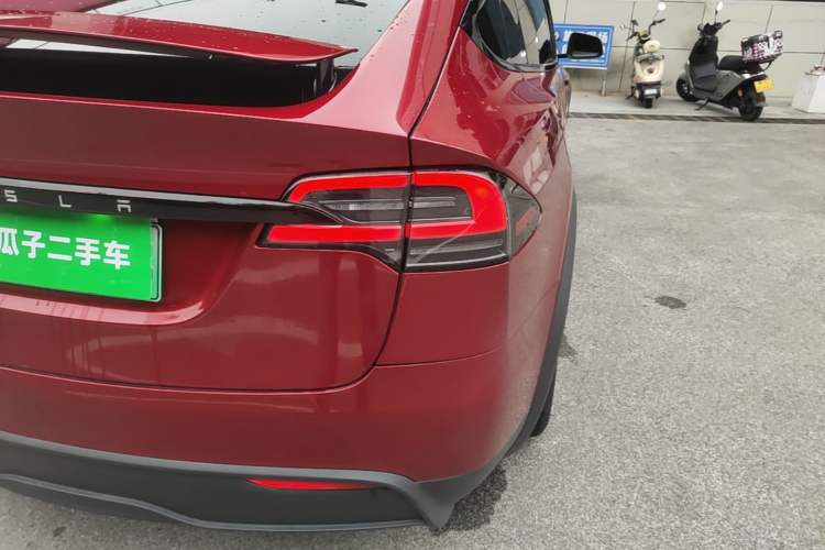 Used Tesla Model X 2023 Dual-Motor All-Wheel-Drive Version Right Rear Taillight