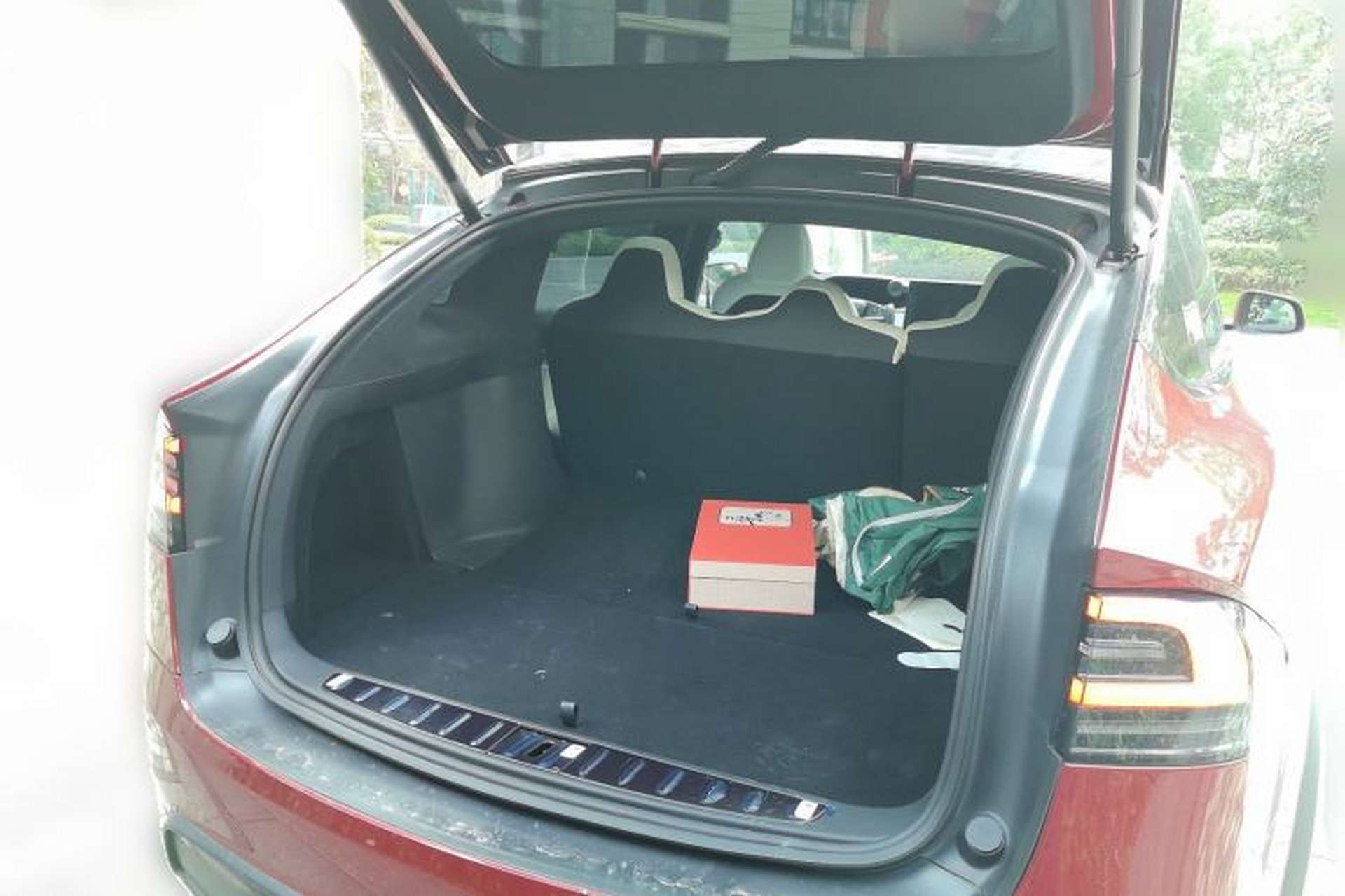Used Tesla Model X 2023 Dual-Motor All-Wheel-Drive Version Trunk
