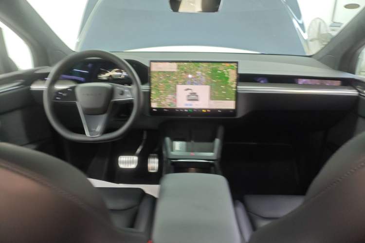 Used Tesla Model X 2023 Three-Motor All-Wheel-Drive Plaid Version Center Console