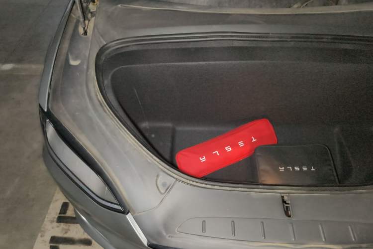 Used Tesla Model X 2023 Dual-Motor All-Wheel-Drive Version Engine Bay Right