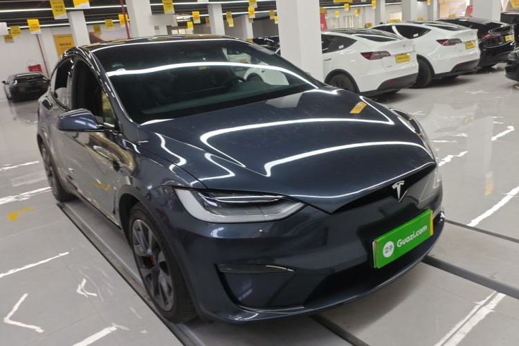 Used Tesla Model X 2023 Three-Motor All-Wheel-Drive Plaid Version Front Right 45 Deg