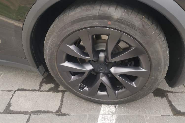 Used Tesla Model X 2023 Dual-Motor All-Wheel-Drive Version Right Front Wheel Hub