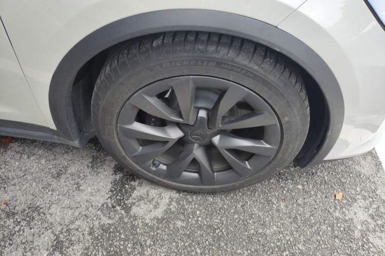 Used Tesla Model X 2023 Dual-Motor All-Wheel-Drive Version Right Front Wheel Hub