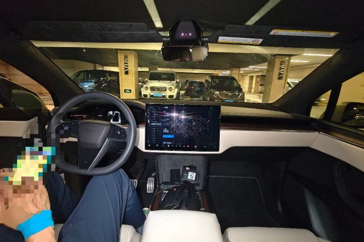 Used Tesla Model X 2023 Dual-Motor All-Wheel-Drive Version Center Console